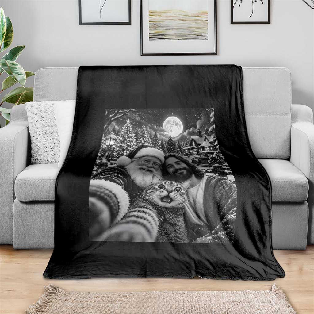 Cat Selfie with Jesus and Santa Funny Christmas Throw Blanket TS11