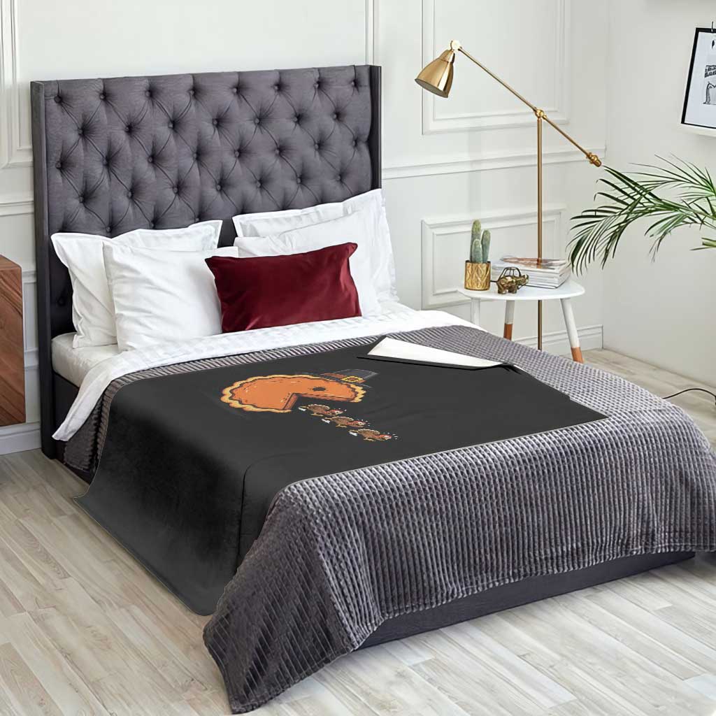 Funny Thanksgiving Pumpkin Pie Eating Turkey Video Game Lover Throw Blanket TS11